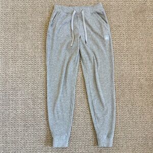 Alo Yoga Muse Sweatpant - Small